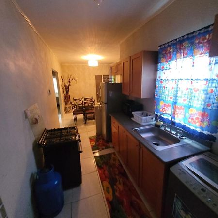 #1 Jacaranda Vacation Home Spanish Town Εξωτερικό φωτογραφία