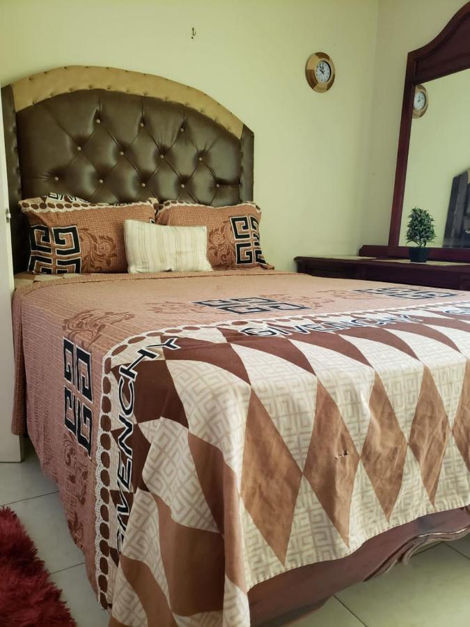 #1 Jacaranda Vacation Home Spanish Town Εξωτερικό φωτογραφία